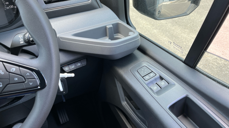 Renault Master Mwb Diesel Fwd MM35 Blue dCi 150 Advance Medium Roof Van